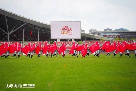 科瓦洛蒂表示：“尤文图斯必须在1月引进一名中场球员，因为博格巴和法乔利被禁赛了。